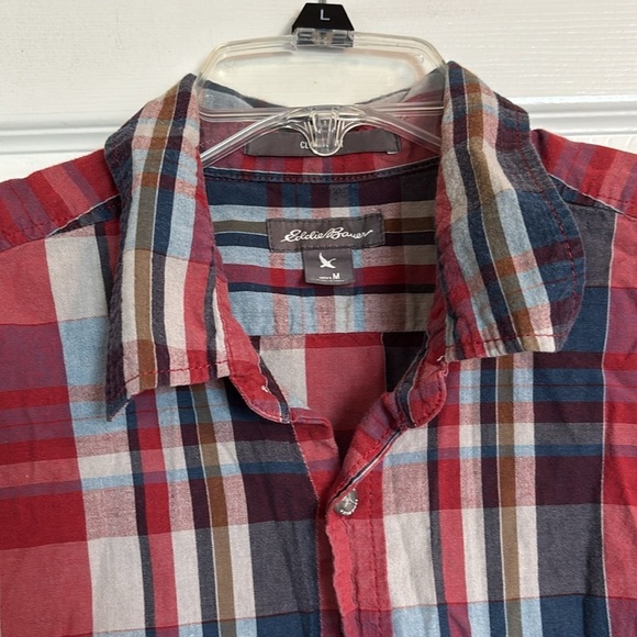 Eddie Bauer men’s blue and red short sleeve button down shirt size medium - Picture 2 of 8